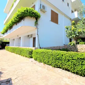 Apartment Garden Eva, Sarande