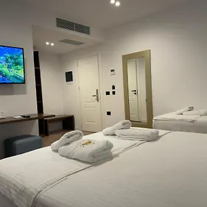 Hotel The Queen's Lion Premium, Sarandë